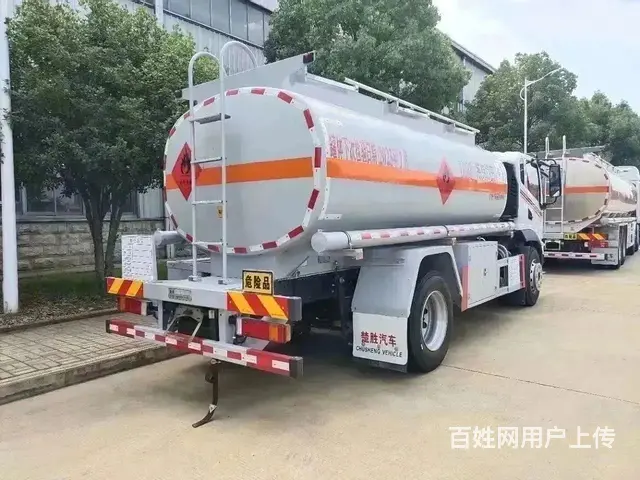 厂家直销东风华神10吨油罐车 现在低价处理 - 图片 1
