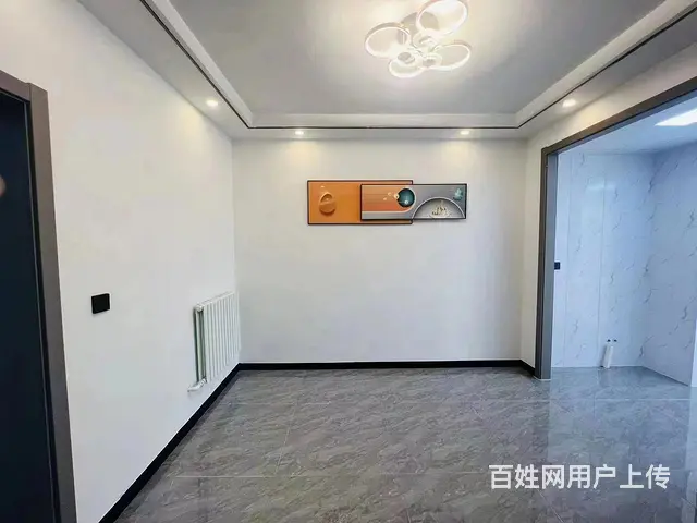 世贸天街24层顶层两居室43万 普通住宅 毛坯房 - 图片 2