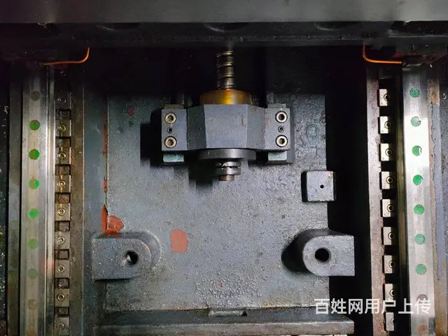 转让乔扬V8加工中心二手数控机床CNC设备二手机床 - 图片 6