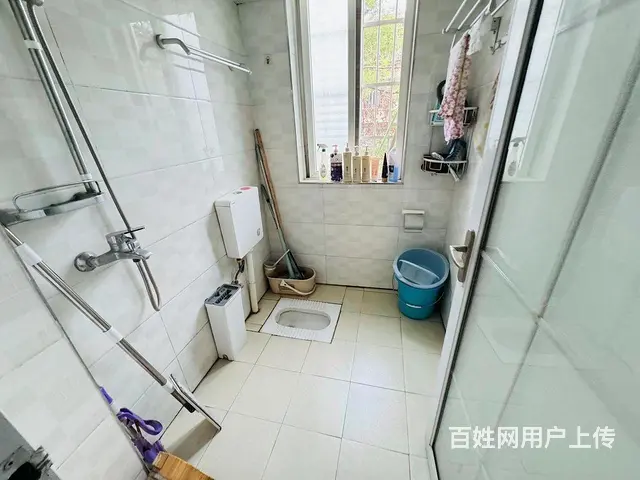 南湖路 碧沙湖旁 小区自住精装三房 可拎包入住 低 - 图片 9