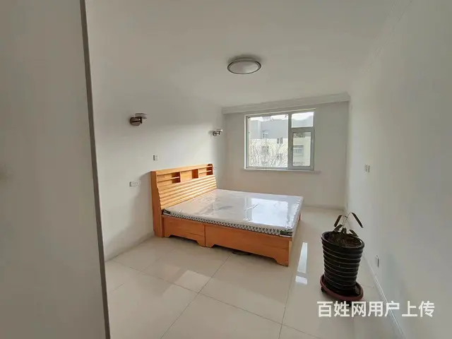 赠地下室西街小区，5楼，132平，三室两厅 - 图片 2