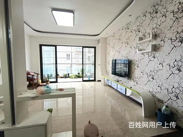 区医院旁边，首付两成，白金  ，精装修3室2厅1卫，接受按揭 - 图片 2