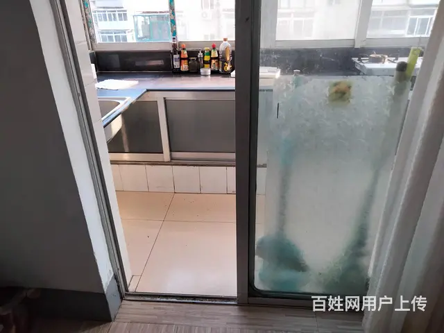 华茂小区一室一厅4楼1100 - 图片 5