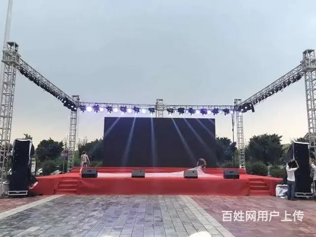 淄博张店专业出租舞台音响大屏设备 活动桌椅主持人 - 图片