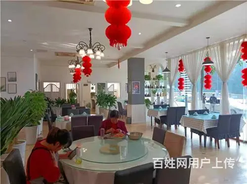 小广场旁广场路200平精装餐饮店转让《同城搜铺网》 - 图片 4