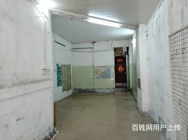 (51旺铺推荐）海垦市场海垦大院旁65平空铺出租 - 图片 3
