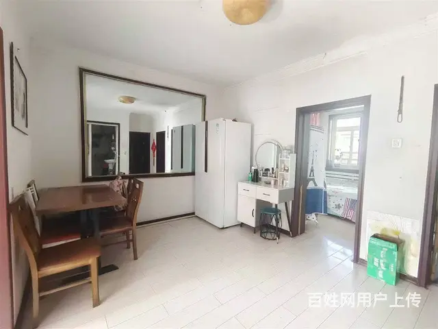 县医院附近 普通住宅2室1厅 中等装修 - 图片 1
