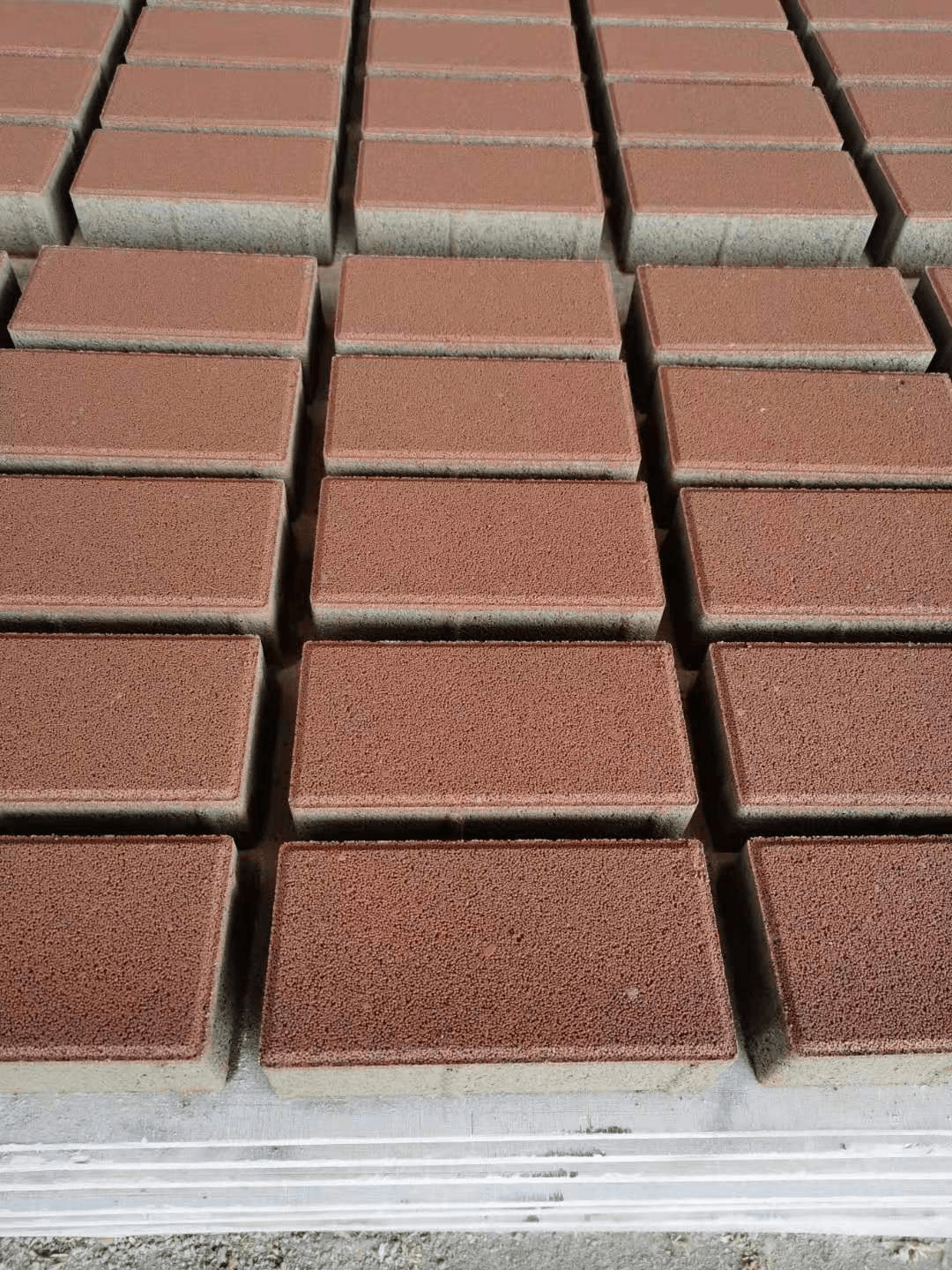 荷兰砖-沈阳市白清水泥制品厂