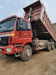 周口便宜处理个人17年欧曼自卸车 精品车况