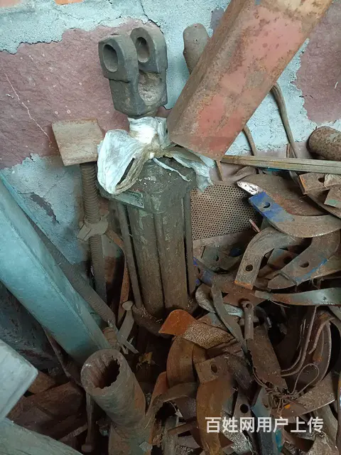 欧豹拖拉机后升降油顶 - 图片