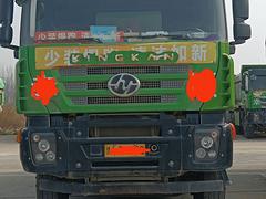 红岩金刚天燃气车，18年5月车，9万公里，车况良好