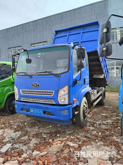 蓝牌个人户自卸车 车源品牌齐全 价格便宜的图片