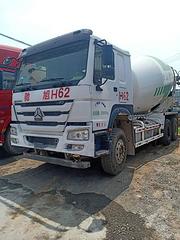 国五18年大14方二手豪沃搅拌车380马力后八轮