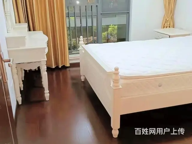 整租金地伊顿山二期 4室2厅 东南/南 - 图片 1