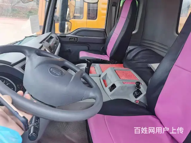 刚到一批欧曼前四后八水泥罐车375马力 - 图片 8