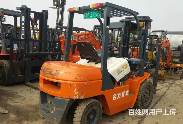 合力3吨九成新柴油叉车 带中钢侧移可进集装箱叉车 - 图片 2