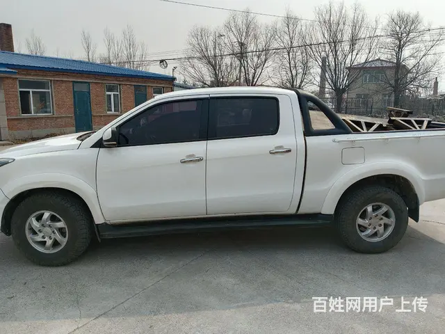 江铃 域虎 2018款 域虎经典 2.4T 手动 四驱豪华型 - 图片 3