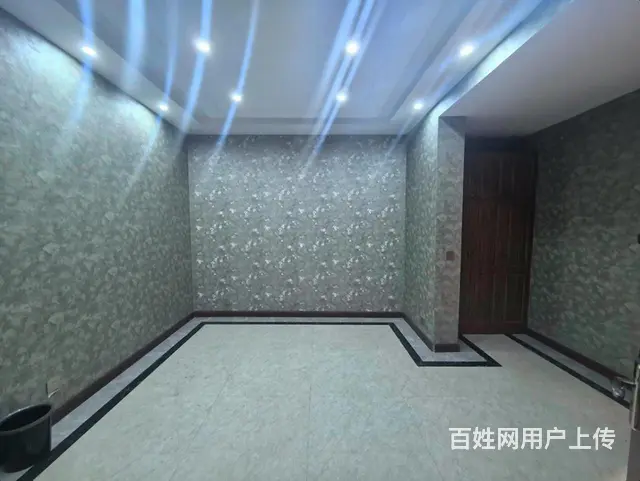 天鹅湾赫郡(别墅)  前后花园 两个车位 两个大露台 - 图片 10