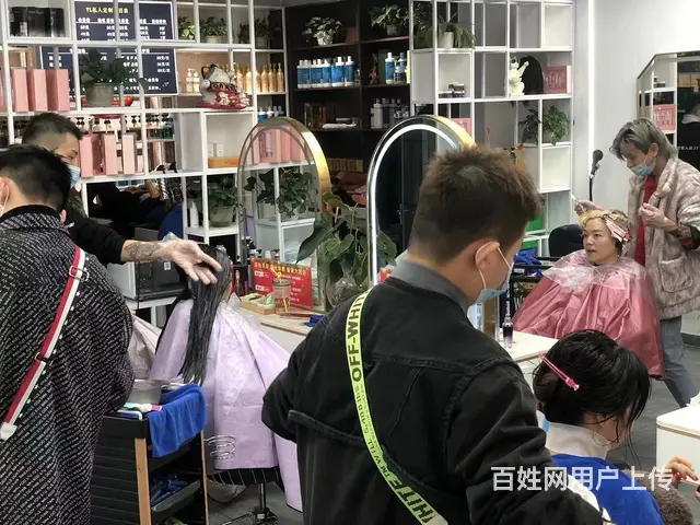 XN 新都 红墙巷商业街 美发店转让 - 图片 8