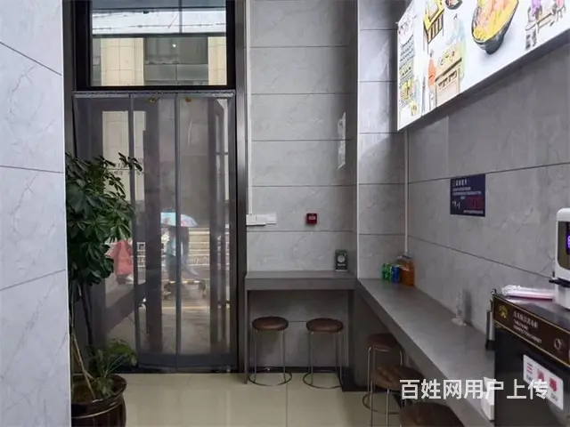 【同城搜铺网免费找店】中央公园25平小吃店转让 - 图片 3