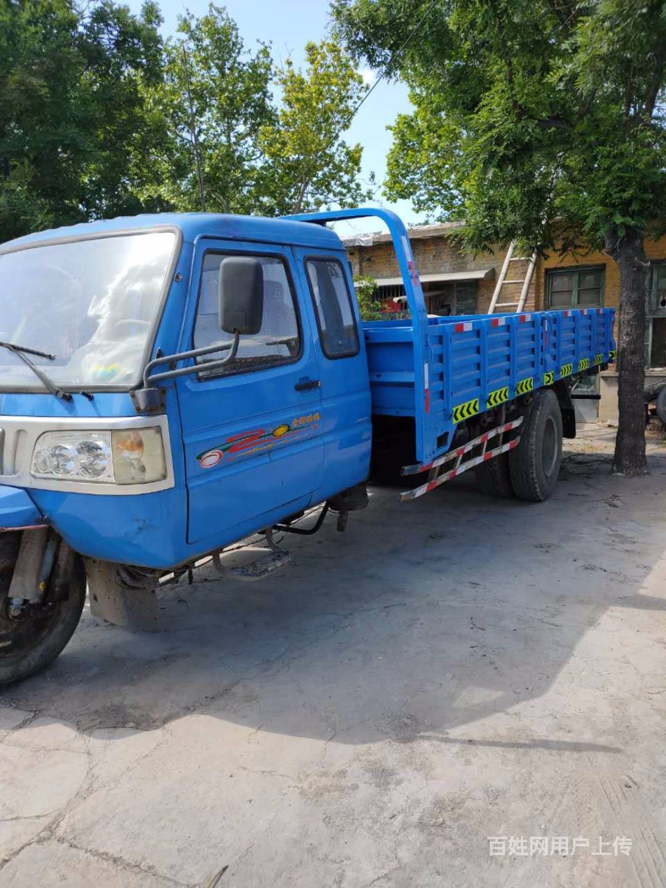 13年奥驰五证五轮平板货车,5.4米