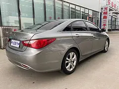 现代 索纳塔 2011款 第八代索纳塔 2.0 手自一体 L