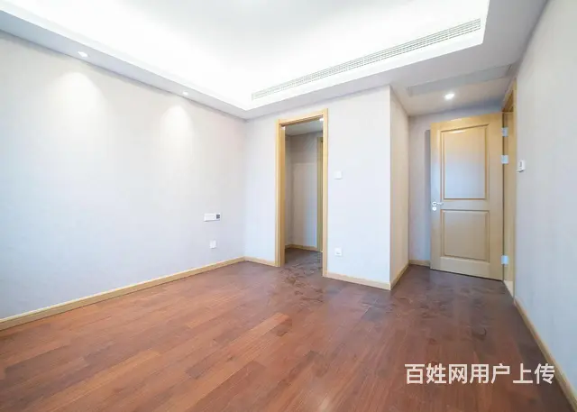 弘阳广场旁 精装三房南北通透 采光充足有钥匙随时看房 - 图片 3