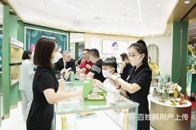 澳之冠轻奢珠宝彼此错落辉映，增添气质呈现果敢和锋芒 - 图片 1