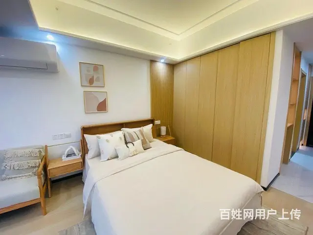来捡漏新北环球港地铁口特价5千多全款23万采光无敌即买即用 - 图片 6