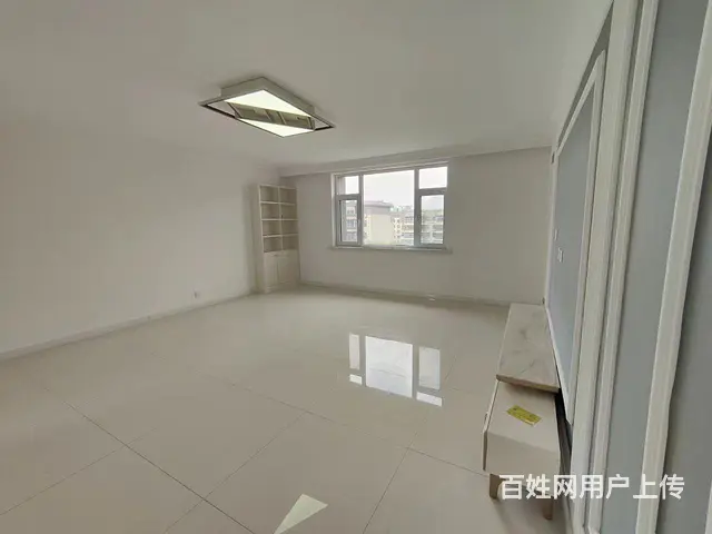 赠地下室西街小区，5楼，132平，三室两厅 - 图片 3
