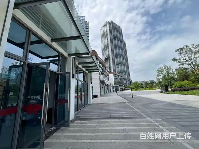 XN 温江区 临街全业态商铺房东直租 有烟道超大外摆区 - 图片 3