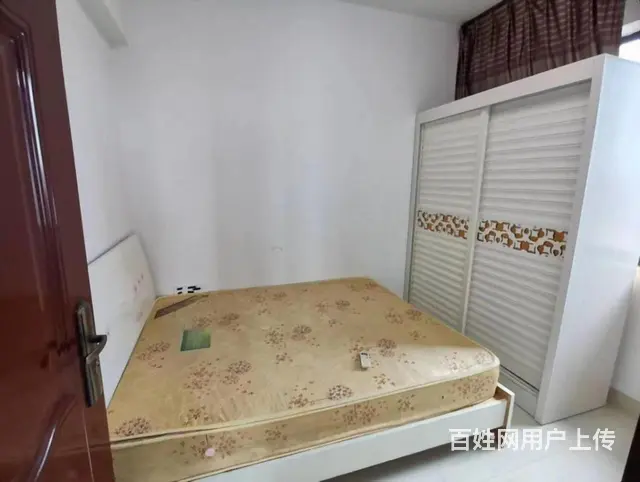 民用水电万达对面小区楼下一条小吃街中骏四季花城 - 图片 4