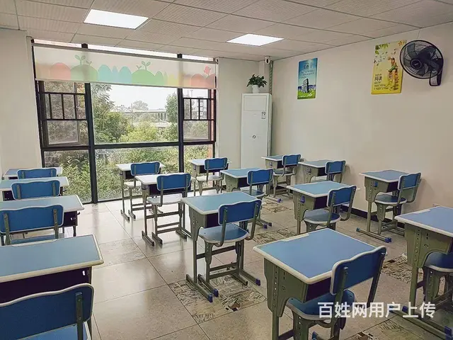 学校正对面营业中托管中心转让 - 图片 2