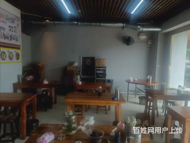 《易转》居民社区进出口工业园区正对面特色餐饮店转让！ - 图片 5