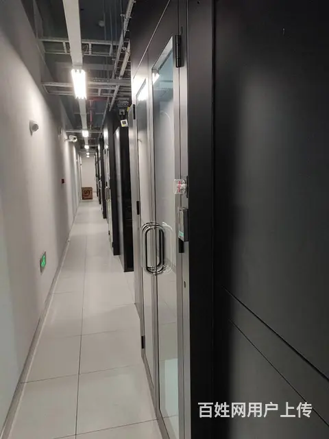 信息流量大选BGP服务器网络稳定运行 - 图片