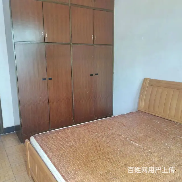 城东加油站斜对面 普通住宅1厅 中等装修 - 图片 1