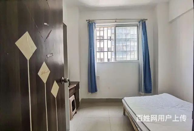 拱北关口龙城大厦电梯一房一厅出租，租价1600，近关口 - 图片 4