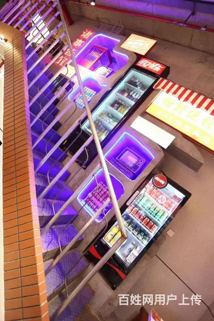 装修很好的火锅店，到店直接联系老板，员工团队都可以留下 - 图片 3