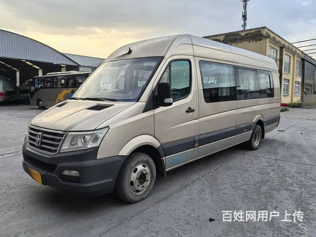 同款多台国五19座亚星6751客车 - 图片 1