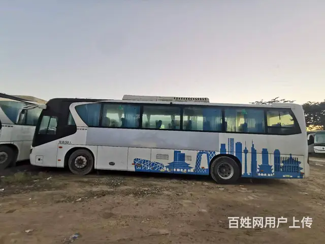 50座气囊中门带电池加热上海申龙旅游车 - 图片 3