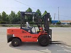 山推鲁豹叉车厂家直销