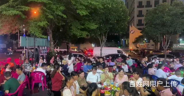 （51旺铺推荐）龙华山高街路口400平外摆餐饮店转让 - 图片 6