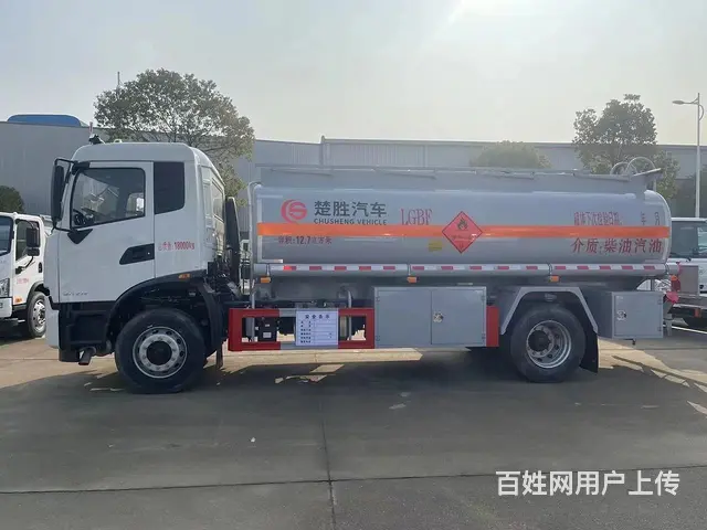 楚胜厂家直销东风天锦10吨油罐车 特价处理 - 图片 1