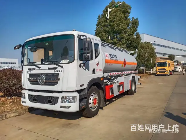 东风10吨D9运油车 上户送车分期全包 - 图片 1