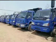 沙场多台二手自卸车低价出售