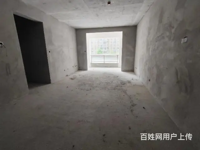 毛坯房三房两厅双卫，带130平米平台 - 图片 8