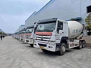 出售15年16年大14方二手豪沃搅拌车，340马力