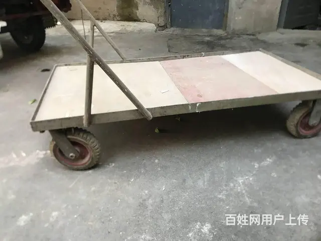 闲置手推车一辆 - 图片 1