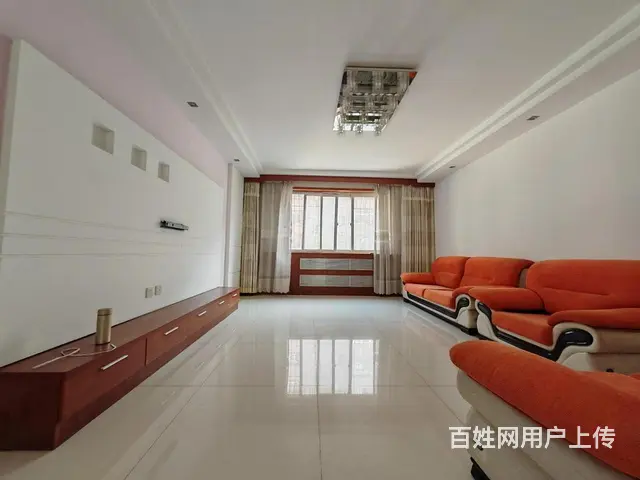 中兴大街 万隆广场  金梦园 一层 精装三室带地下室 老证 - 图片 1
