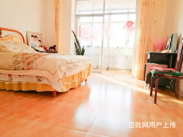总院附近，十中十小，7楼，顶，房照65平， - 图片 1